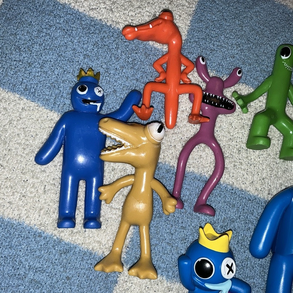 Rainbow Friends Action Mini Figures Toy Character Doll Blue Monster Lot Of 9 - Picture 2 of 3